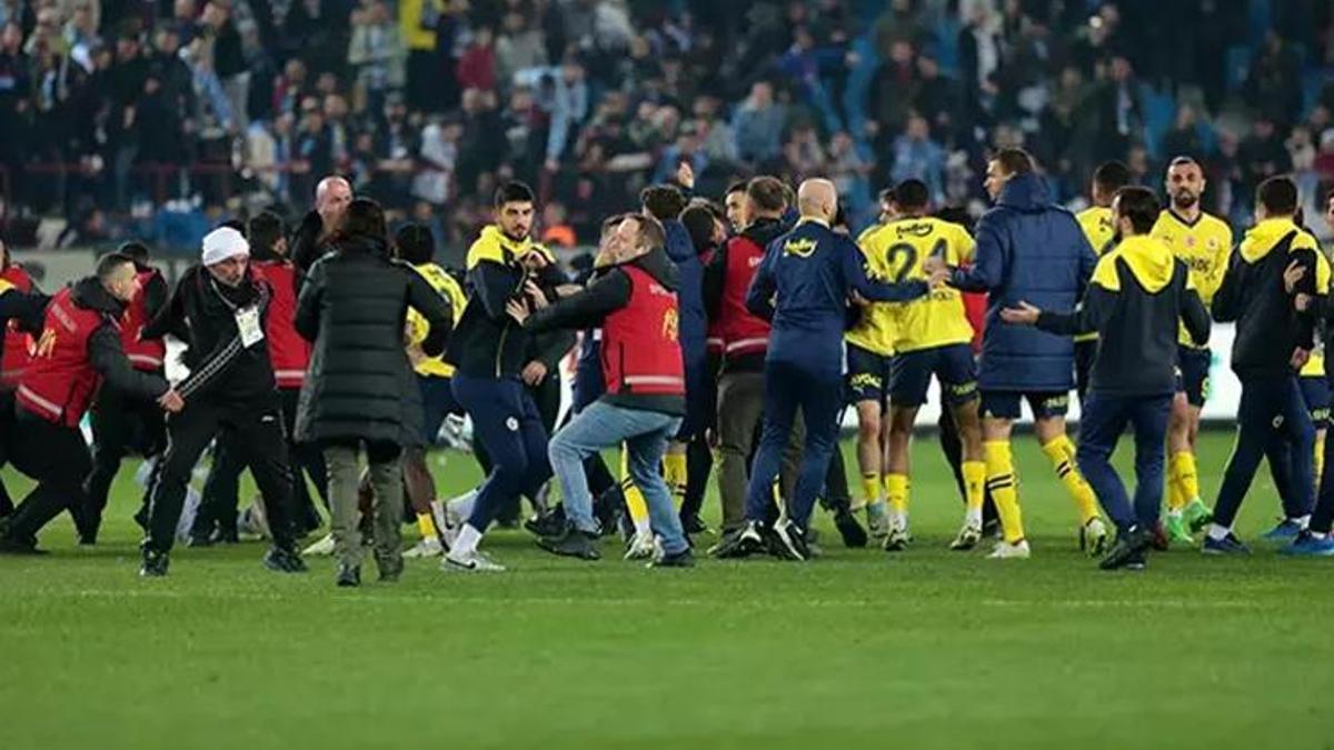 Olaylı Trabzonspor – Fenerbahçe maçı için yeni karar! 4 futbolcunun dosyası uzlaştırma bürosuna gönderildi