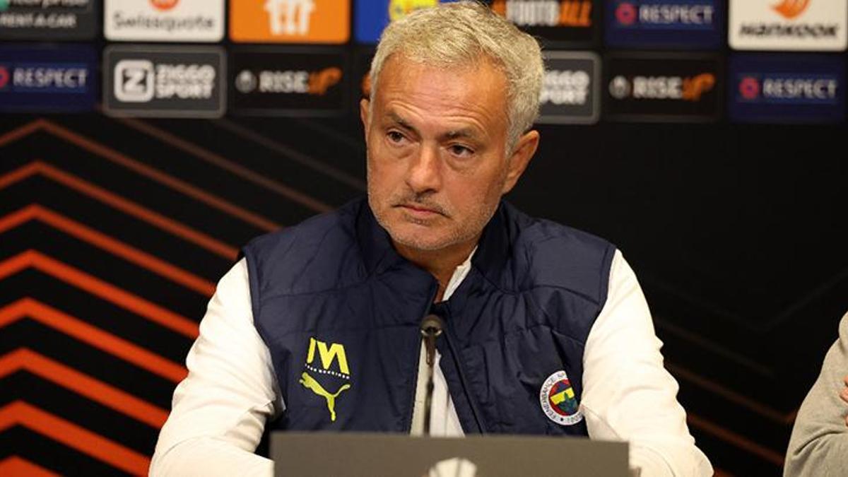 Jose Mourinho’dan Manchester United maçı öncesi bomba açıklamalar! ‘Belki sol bekte Szymanski’yi oynatırım