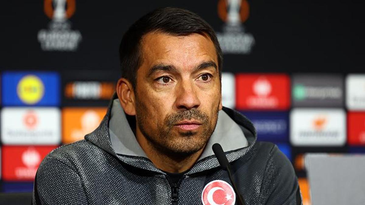 Beşiktaş’ta Giovanni van Bronckhorst’tan Galatasaray derbisi itirafı! ‘Çok fazla derbi oynadım ama…’