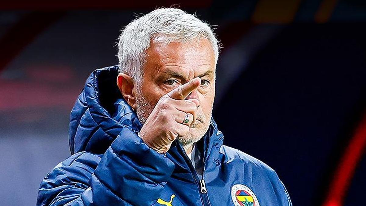 ‘Onu takımımda istiyorum’ Fenerbahçe’de Mourinho transferin fitilini ateşledi: Branco’ya bizzat isim verdi