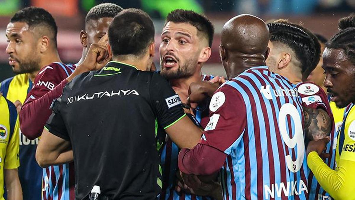 Oğuzhan Çakır’dan Trabzonspor-Fenerbahçe maçına damga vuran karar! Olay paylaşım: Beceriksiz, amatör, iş bilmez…