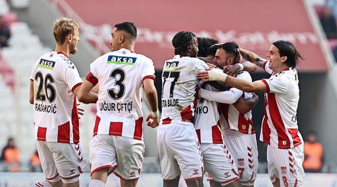 Sivasspor 4'te 4 peşinde