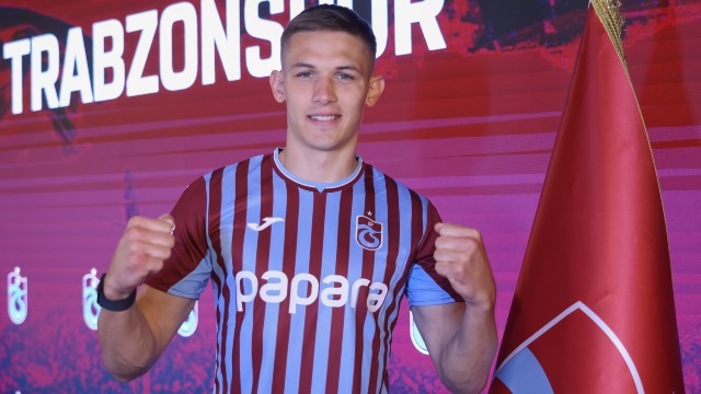 Trabzonspor, Danylo Sikan için imza töreni düzenledi