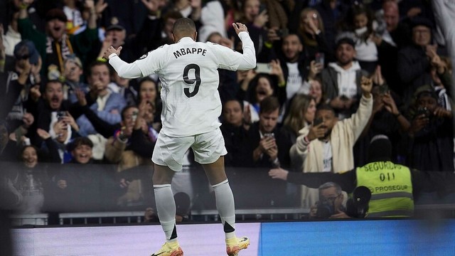 Mbappe’nin hat-trick’i 3 puanı getirdi