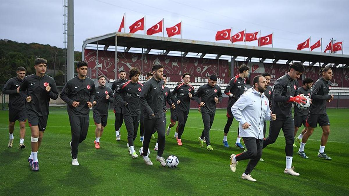 Ümit Milli Futbol Takımı, Sırbistan maçının hazırlıklarına başladı