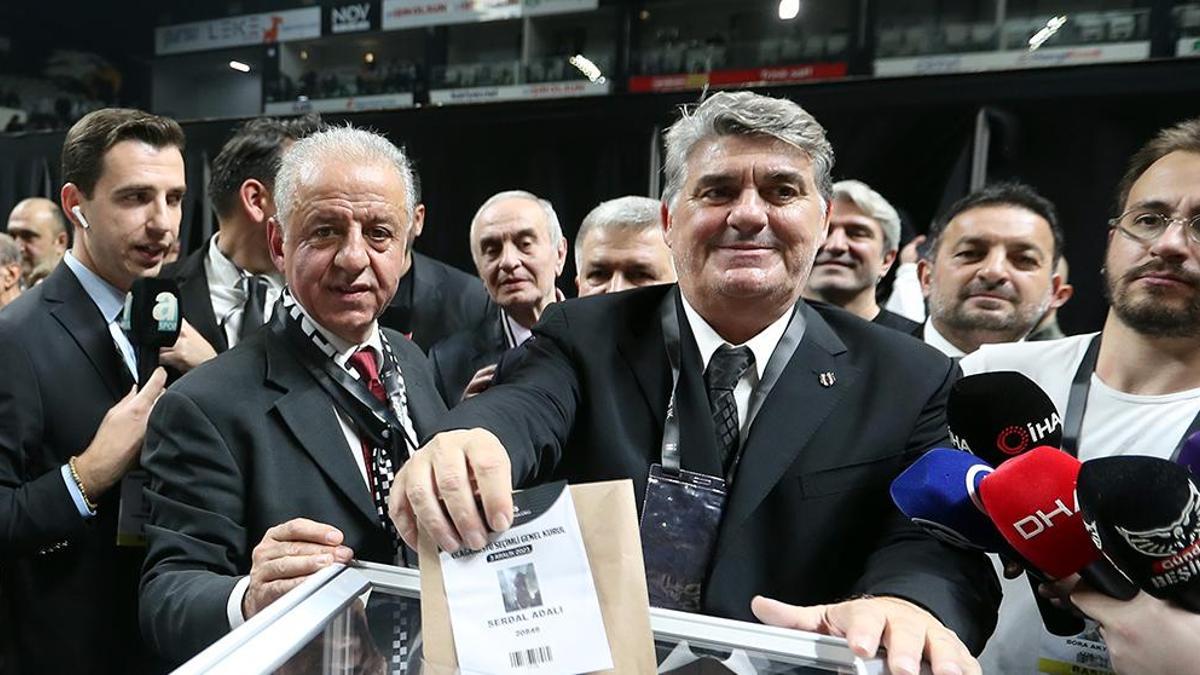 Beşiktaş’ta Serdal Adalı’dan iddialara ilişkin açıklama: Kendimize zemin aramak ne karakterimizle ne de Beşiktaşlılığımızla bağdaşmaz!