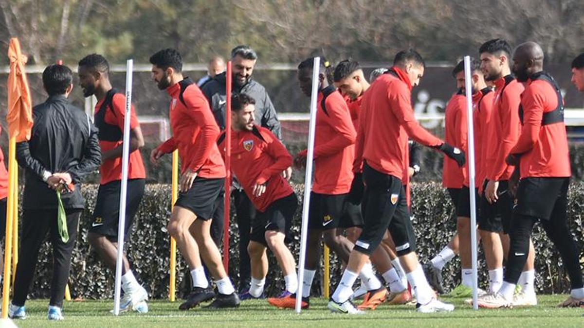 Kayserispor’a Fenerbahçe maçı öncesi bir şok daha: Mane de yok