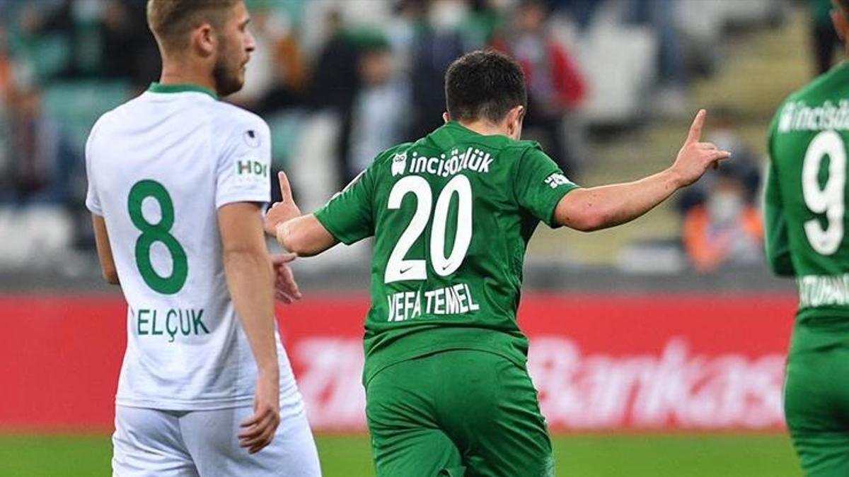 Bursaspor’dan sürpriz imza! Vefa Temel geri döndü…