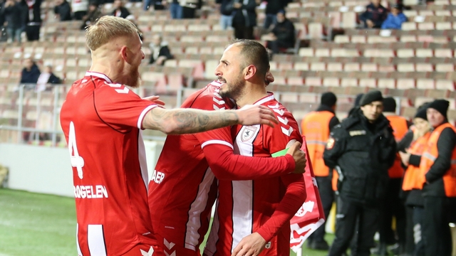 Samsunspor deplasmanda galip