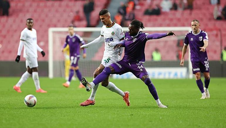 ÖZET | Samsunda iki gol, Sami Uğurlu puanla başladı Samsunspor 1-1 Alanyaspor maç sonucu