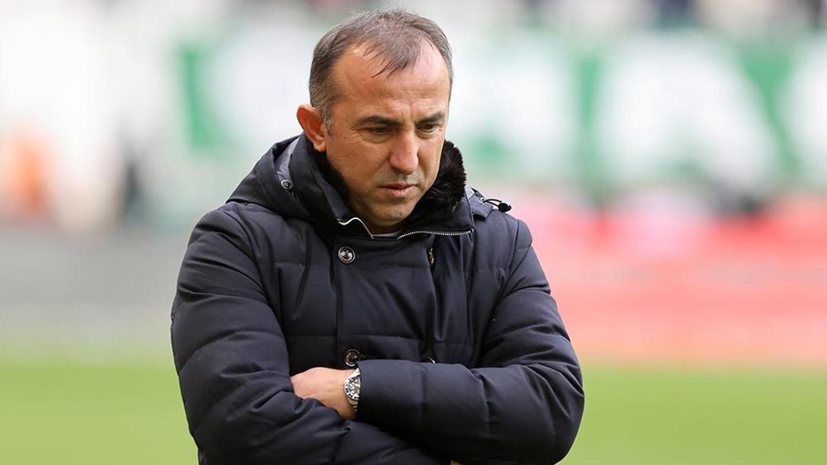 Konyaspor Teknik Direktörü Recep Uçar: Ciddi hakem hatalarıyla karşılaşıyorum