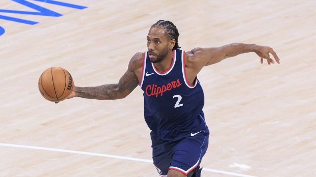 Kawhi Leonard’dan 33 sayı